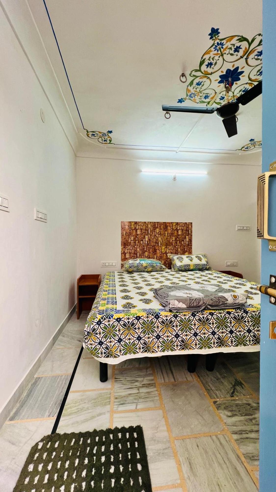 Padmlaxmi Guest House Udaipur Exterior photo